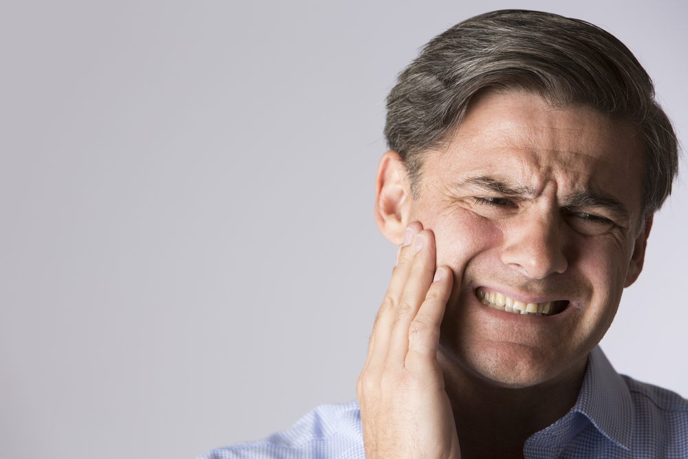 a patient that's in pain after his dental implant failed